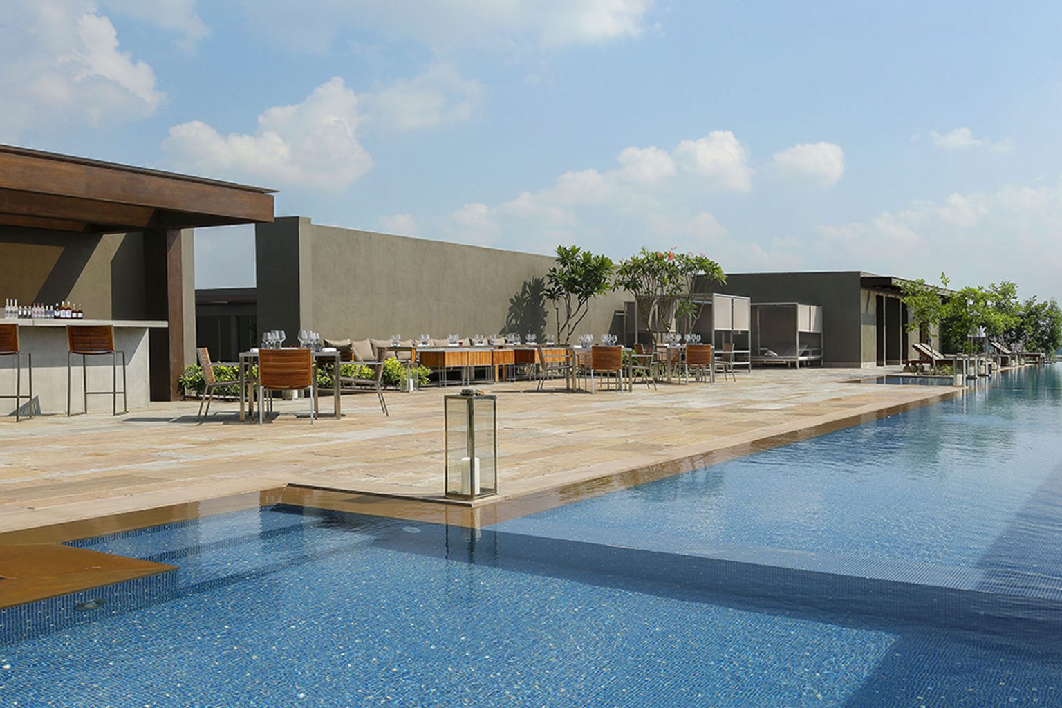 rooftop-swimming-pool