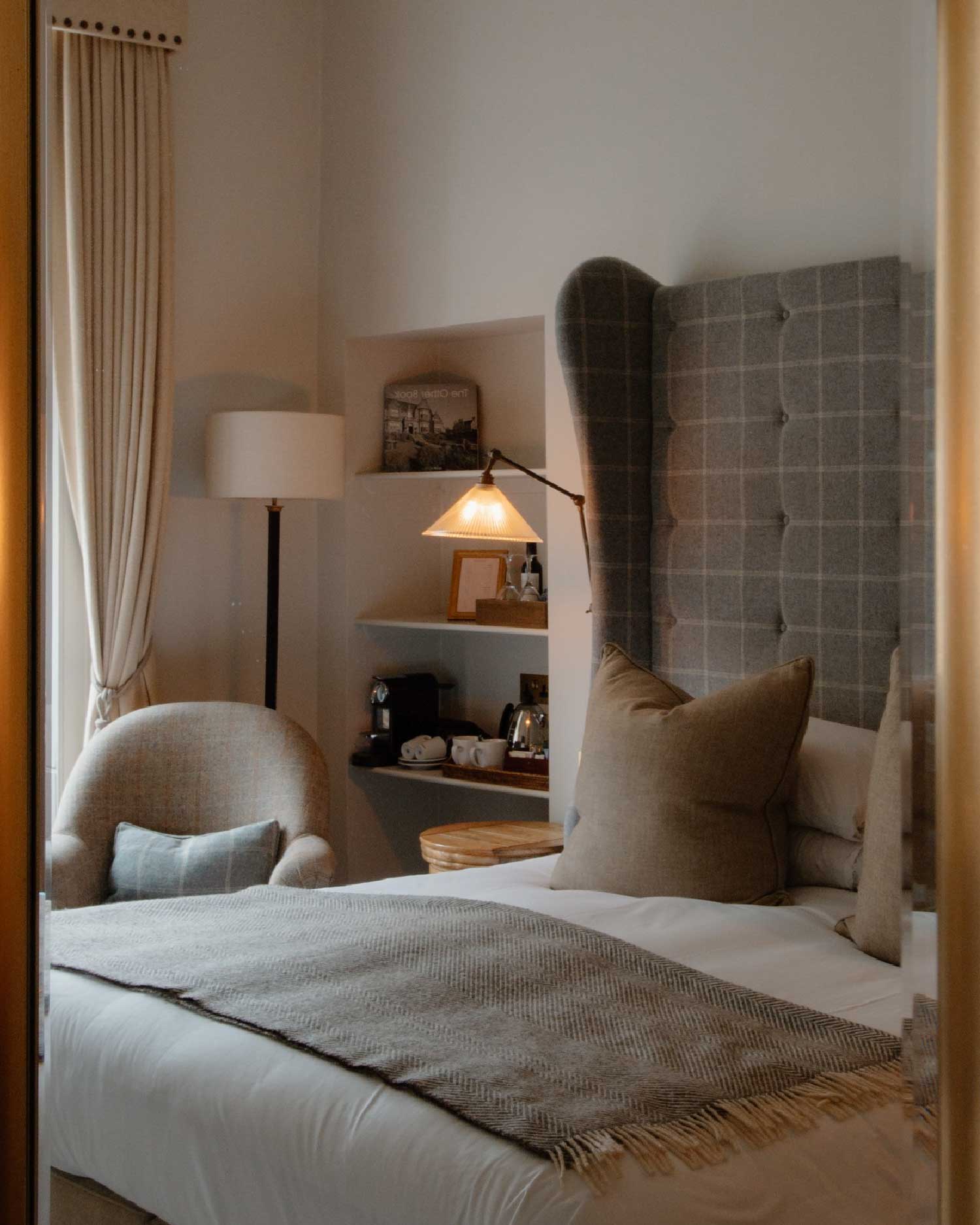 DEL , All Day Dining