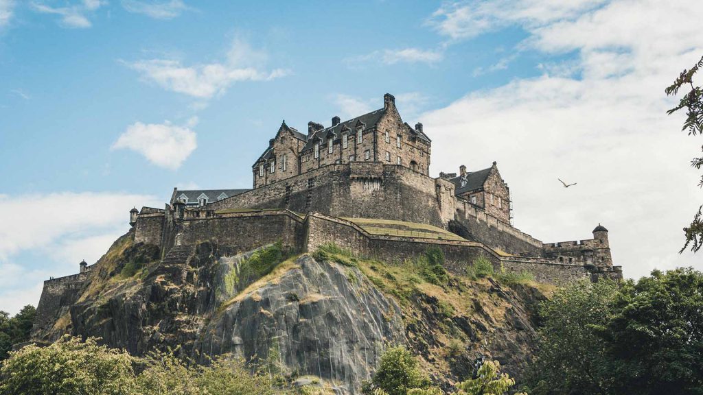 Explore Edinburgh: Top 5 Places to Visit