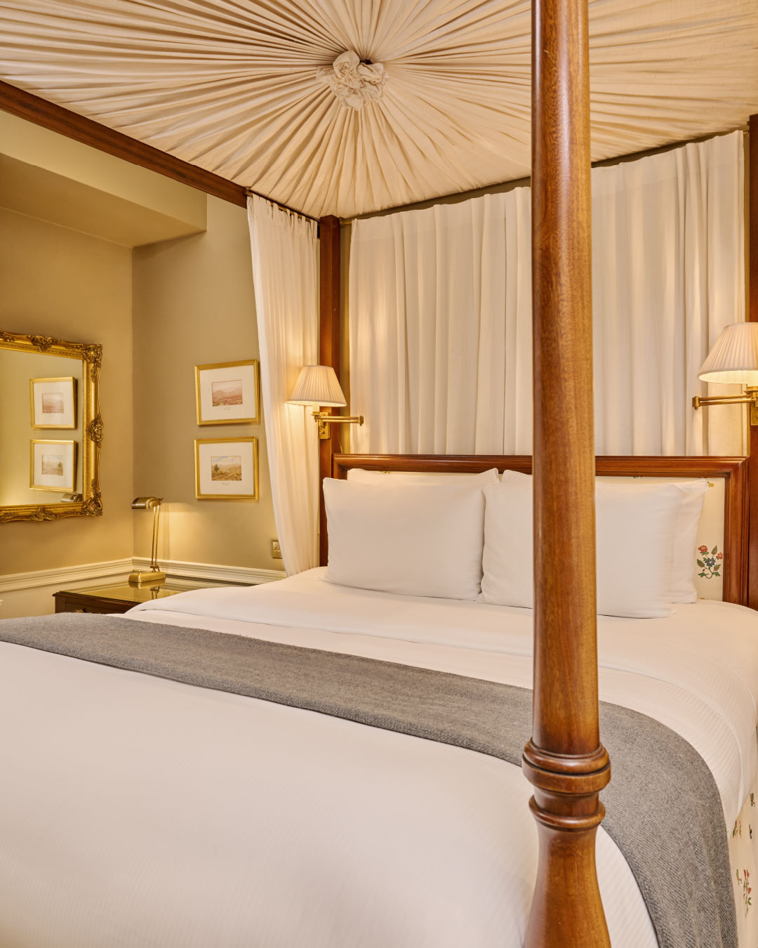 DEL , All Day Dining