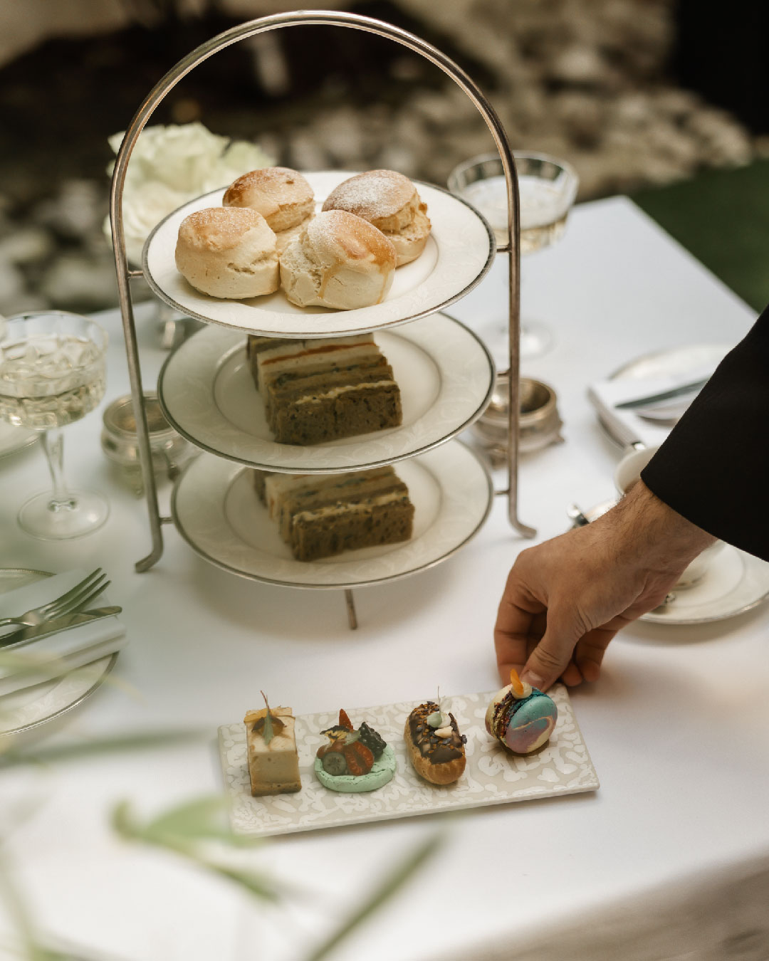 DEL , All Day Dining