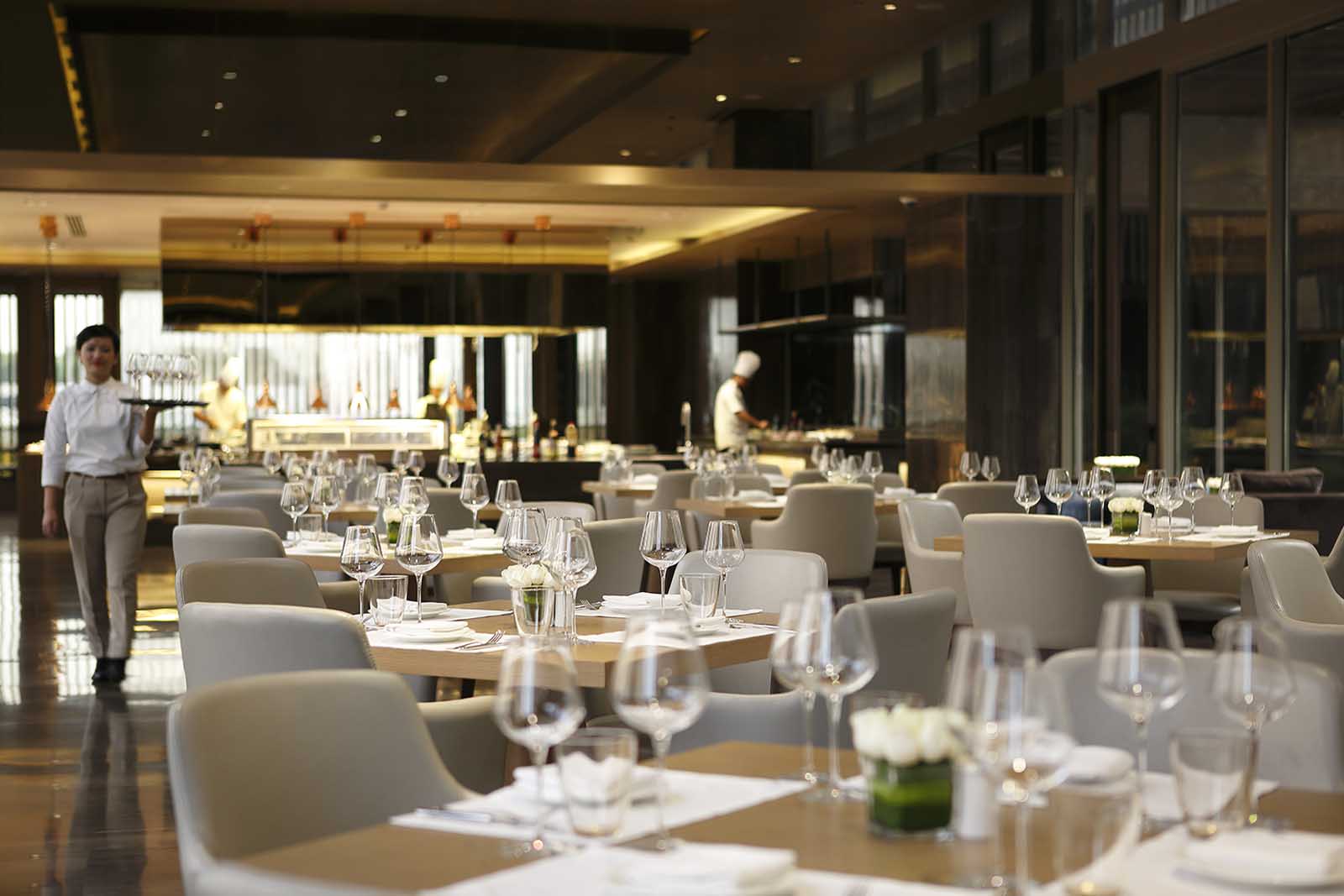 Fine dining hotels in Delhi