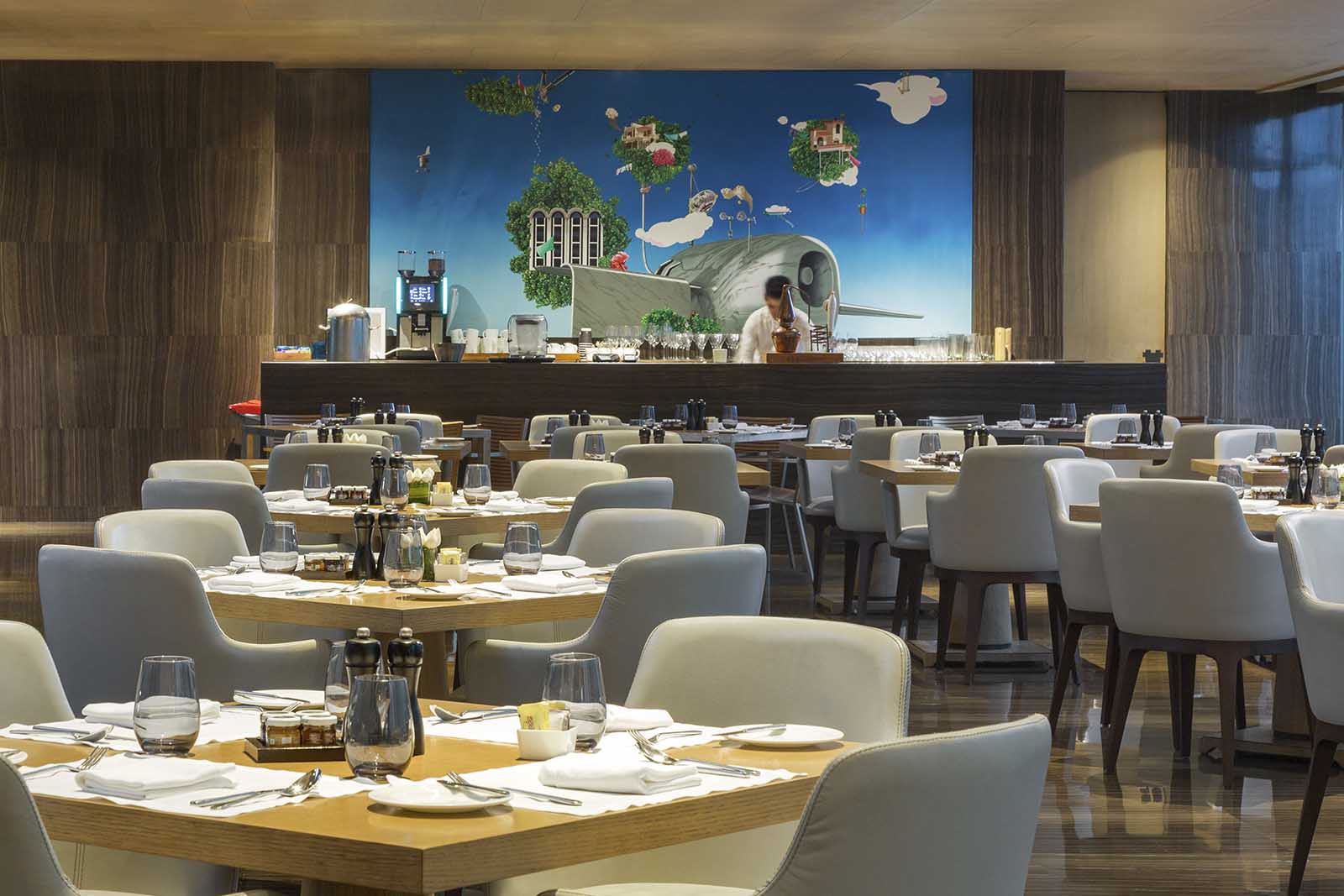 Fine dining hotels in Delhi