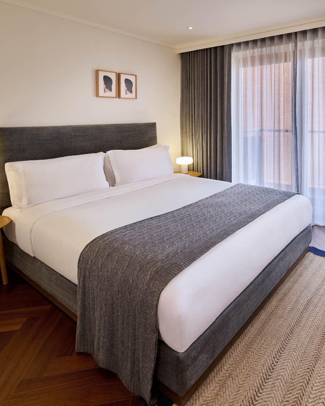 Kiyan, world cuisine alfresco restaurant