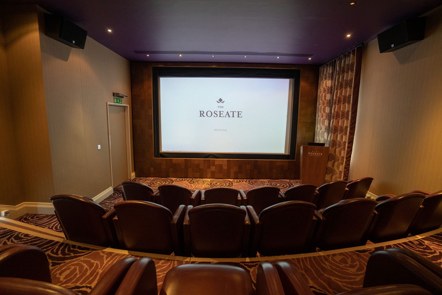 Best cinema in Roseate Reading