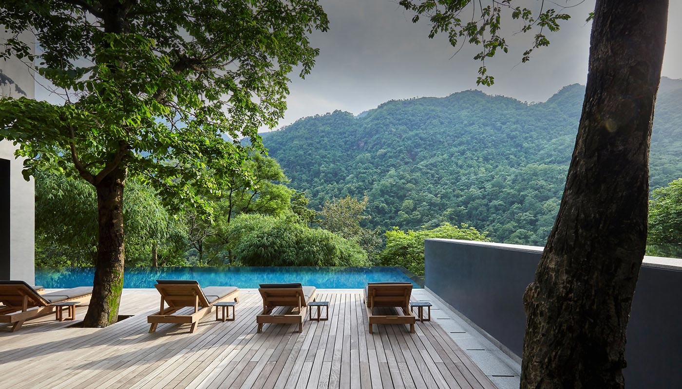 Infinity Swimming Pool at The Roseate Ganges